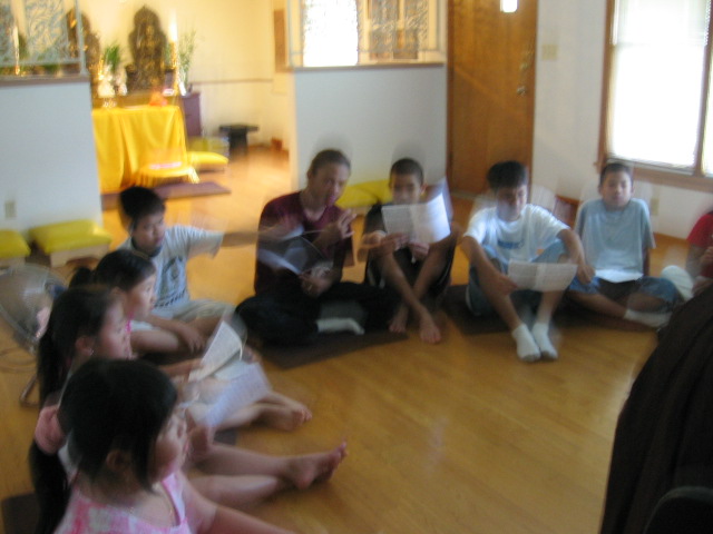 Buddhist class for children1.jpg